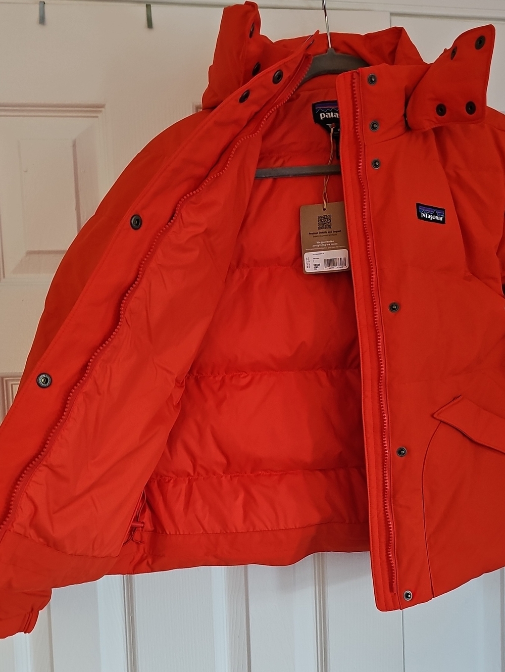Patagonia Womens Downdrift Jacket Sizzle Red Small - Picture 5 of 8